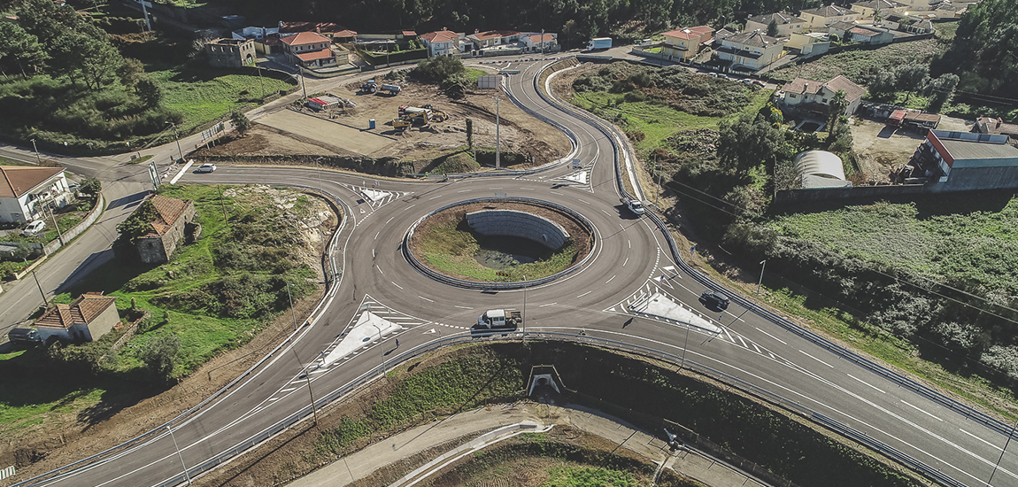 Abertura ao tráfego da nova ligação rodoviária do Parque de Negócios de Escariz à A32, no concelho de Arouca