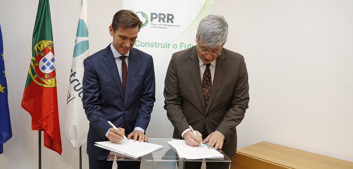 Assinatura do contrato para a construção do troço final da Variante à EN14: foto 2