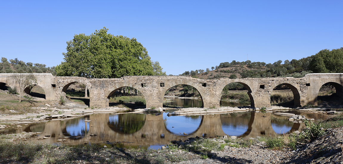 Ponte sobre a Ribeira Grande na EN245: fotografia 1