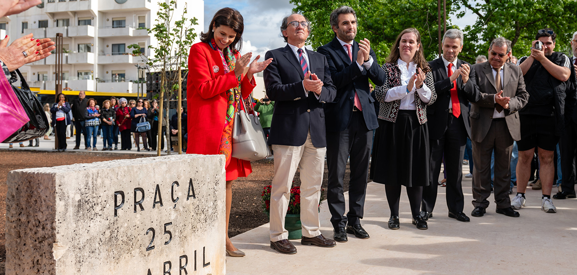 Praça 25 de Abril inaugurada em Coimbra no âmbito das obras do Metrobus