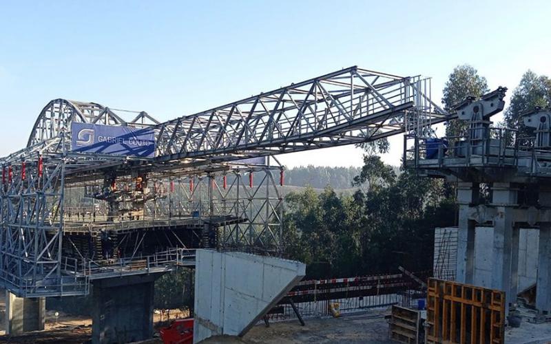 Obra da Variante à EN14 - Foto do viaduto